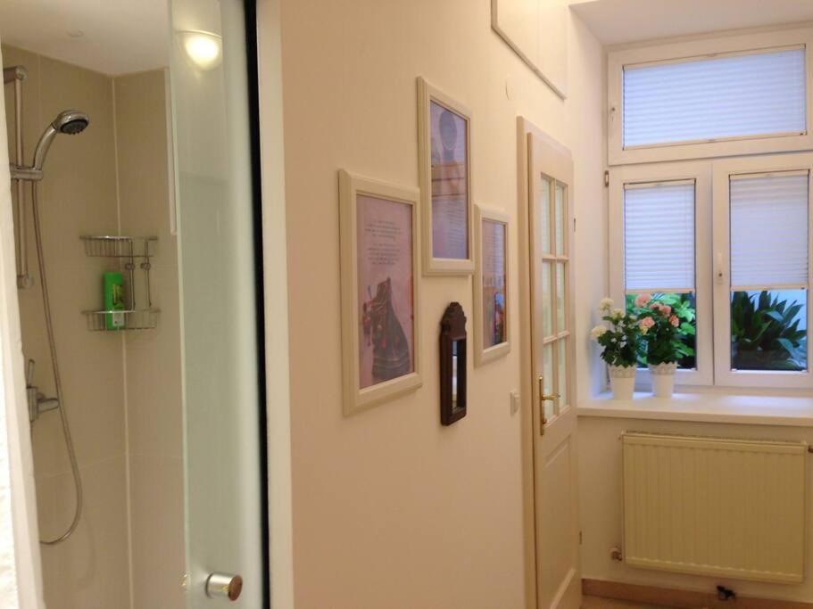 Danube Art Apartments Vienna Exterior photo