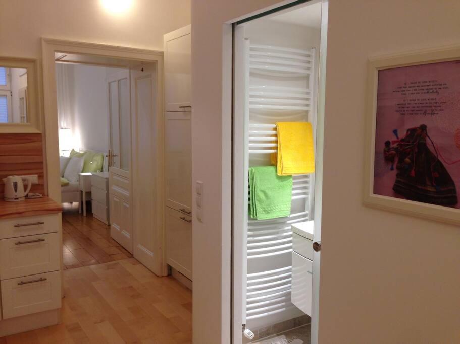 Danube Art Apartments Vienna Exterior photo